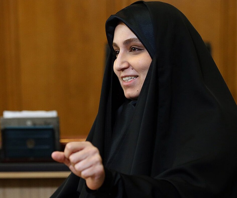 نرجس سلیمانی خطاب به زاکانی: اگر قانون را قبول نداری همین امروز استعفا بده + فیلم